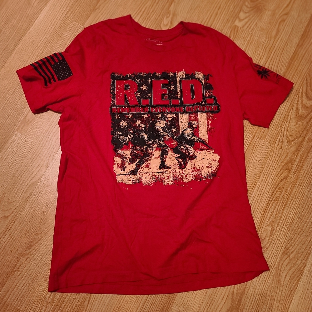BNWOT Mens Grunt Style T-shirt R.E.D.